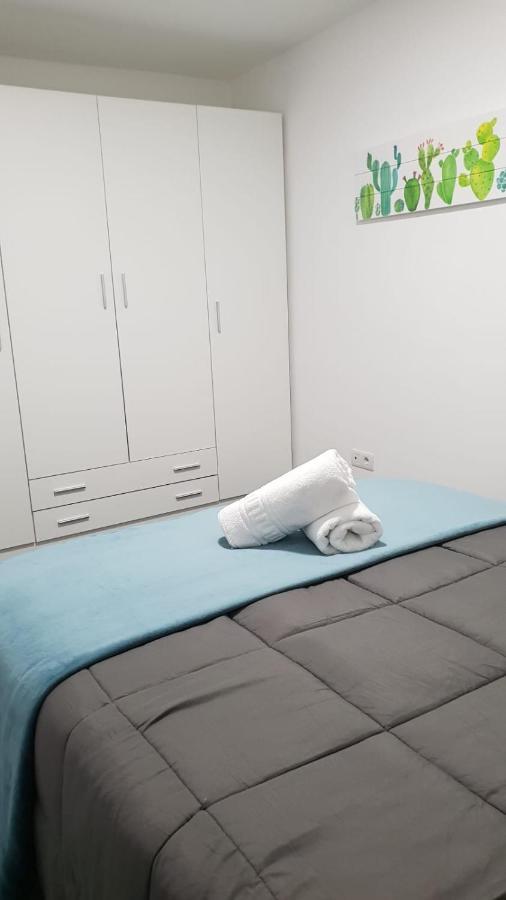 Apartament 5' Cc Yumbo San Bartolomé Ngoại thất bức ảnh